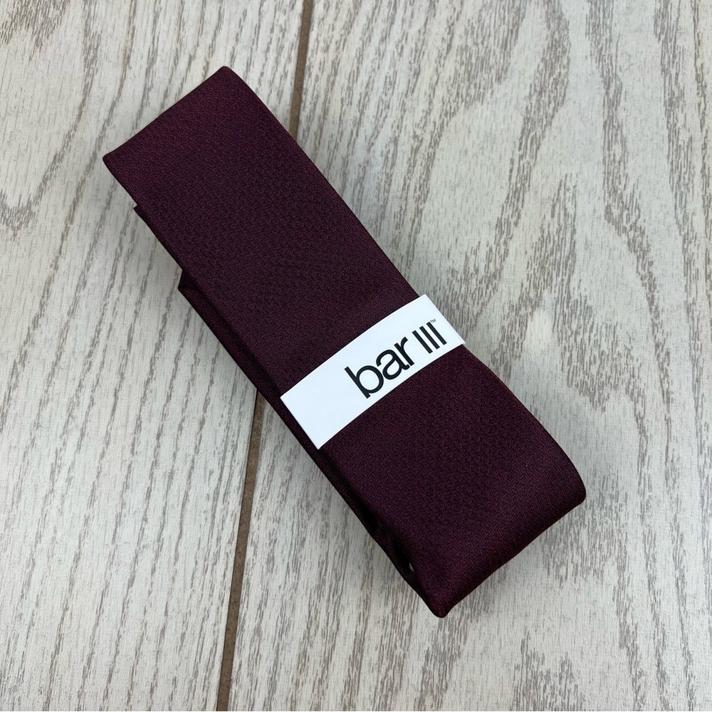 652 Bar III Men's Tie 600 Red Lark Solid $55 Polyester Skinny Slim